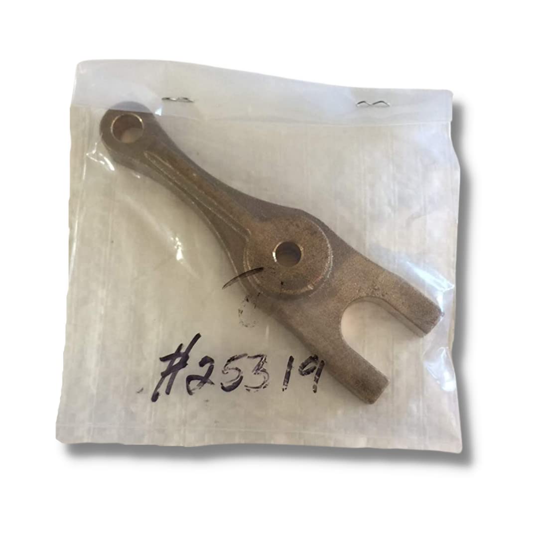 FORTEX INDUSTRIES Fortiflex Plastic Pitch Fork Handle 49 inches Head 15.5 inches W x 12.5 inches L Red