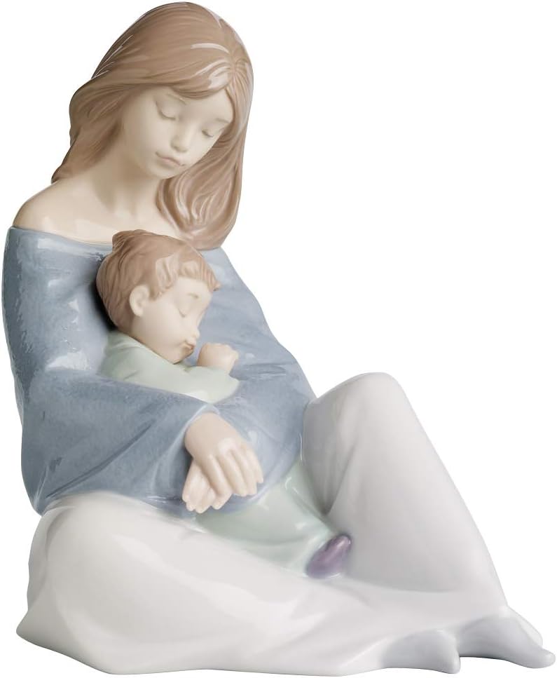 katta dumba bilan oriq yalangoch osiyolik ayol