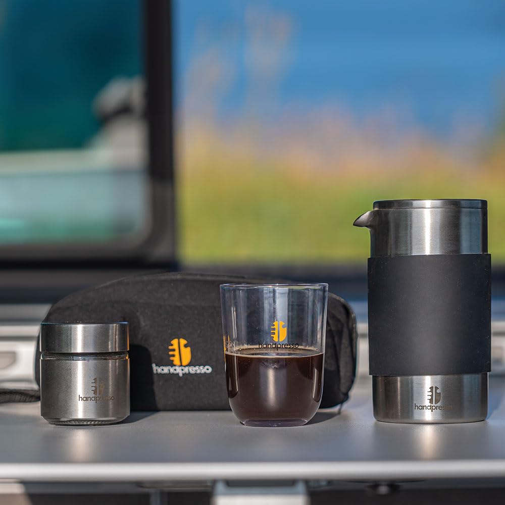 Handpresso Travel Press, cafetiere a piston compacte (INOX) double paroi isolante, 0,35 l (3 Tasses), Kit mini cafetière portable de voyage avec étui de transport, boite pour café moulu