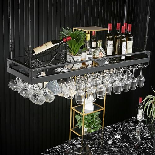 Étagères à vin flottantes pour libérer de l'espace dans une petite cuisine