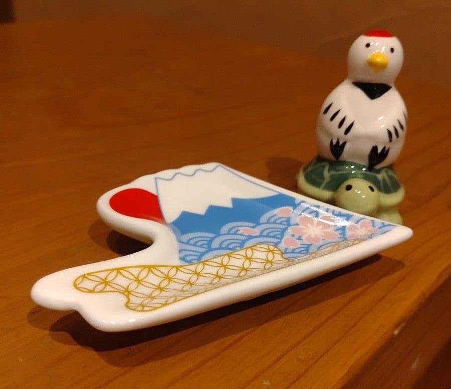Amazon.co.jp: 富士山 日の出 豆皿 鶴と亀 鶴亀置物 ナチュラル
