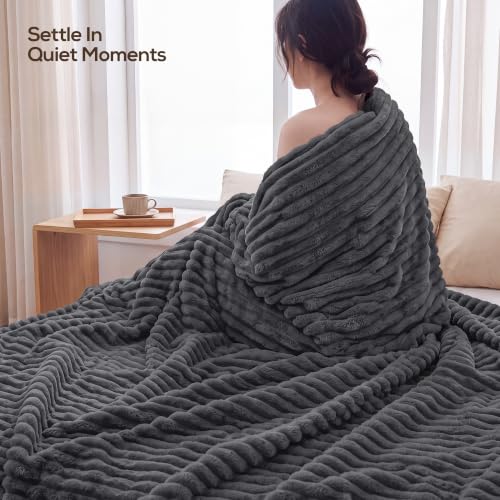 Utopia Bedding Streifen Kuscheldecke Flauschig decke [150x200 cm, Grau] – Ansicht 7
