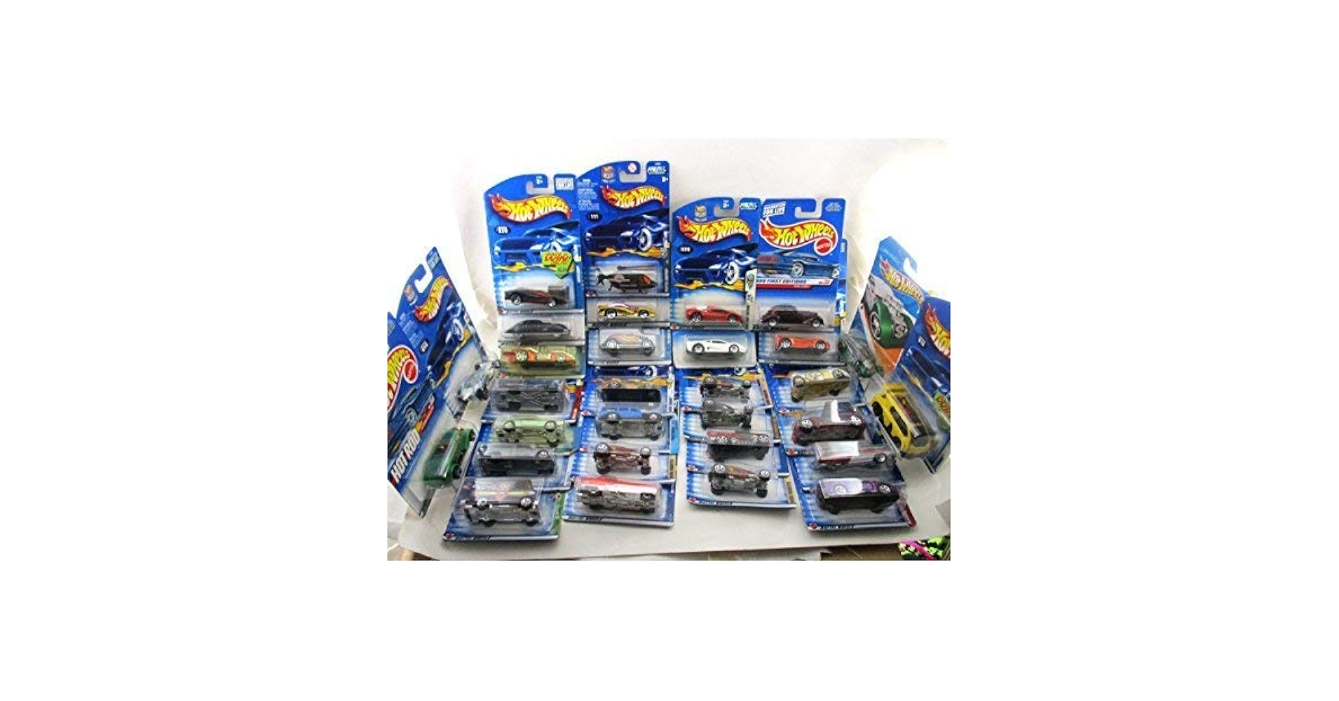 Hot Wheels ミニカーセット 30台 Amazon.com: 30 Hot Wheels Cars Mixed Lot : Toys & Games