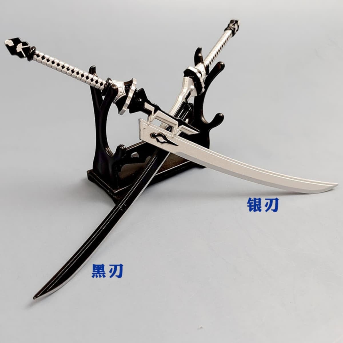 Amazon.co.jp: ミニチュア ニーア 2B ヨルハ二号B型 18cm 白の