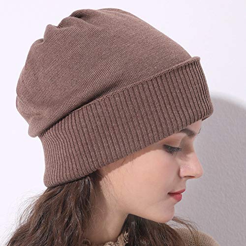 Bonnet en maille chaud et brodé pour affronter l'hiver lors de vos sorties de pêche.