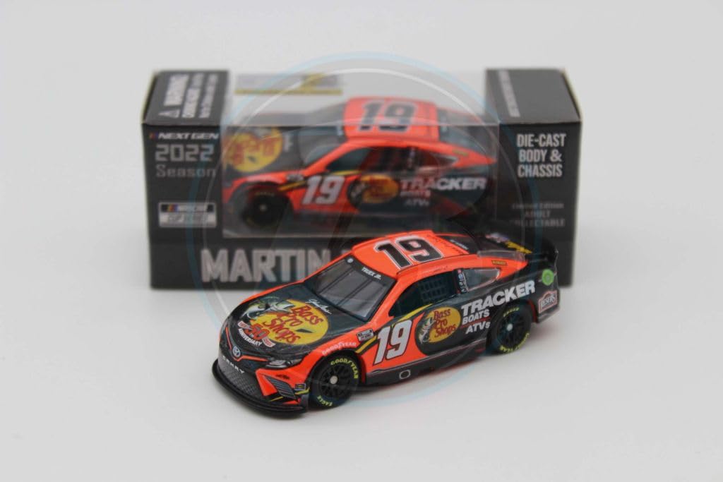 Martin Truex Jr 2022 Bass Pro Shops 1:64 Nascar Diecast Chassis