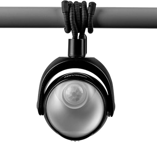 La luz LED portátil con sensor de movimiento Lumenology proporciona 148 lúmenes con un rango detectable de 13 pies y una base de trípode flexible