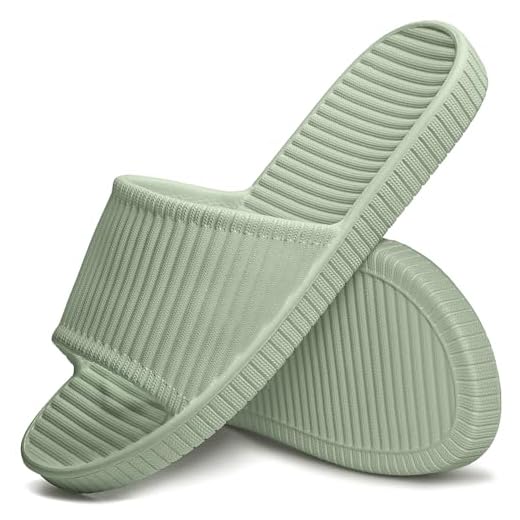 51MK3AetrDL._SS520_ Best shower slippers