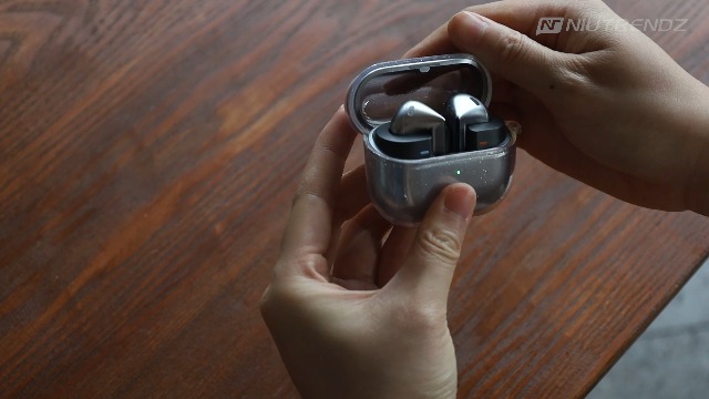 Amazon | NIUTRENDZ 透明保護ケース Samsung Galaxy Buds 3 & Galaxy
