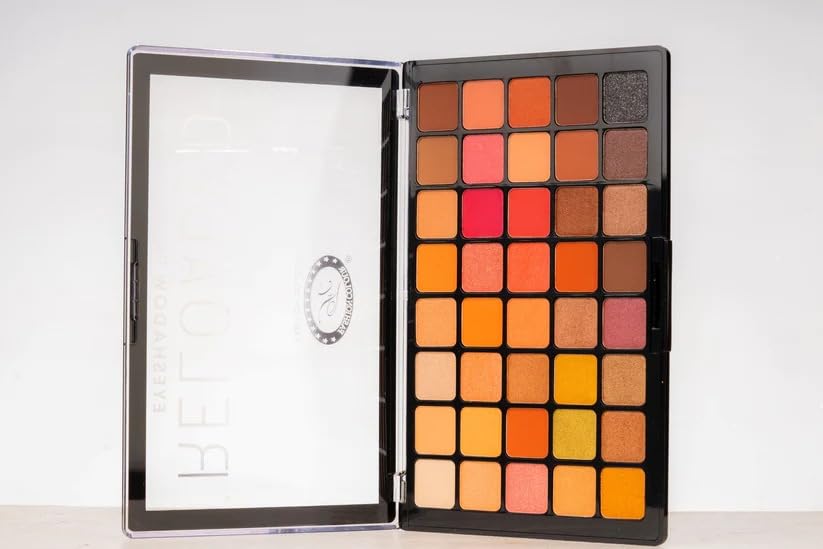 Image of FASHION COLOUR Reloaded Eyeshadow Palette | Available in 2 shades | Highly pigmented | Easy to blend | Matte and Shimmer Shades | Volume - 1