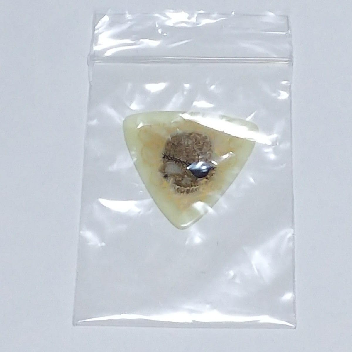 Amazon.co.jp: K.A.ZさんのギターピックVAMPS KAZさんOblivion