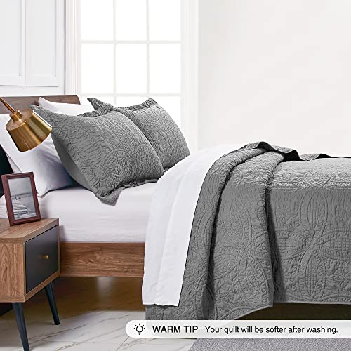 Love's cabin King Size Quilt Set Grey Bedspreads - Soft Bed Summer Lightweight Bedspread Comforter - Modern Style Coin Pattern Coverlet for All Season - 3 Pieces (1 Quilt, 2 Pillow Shams)