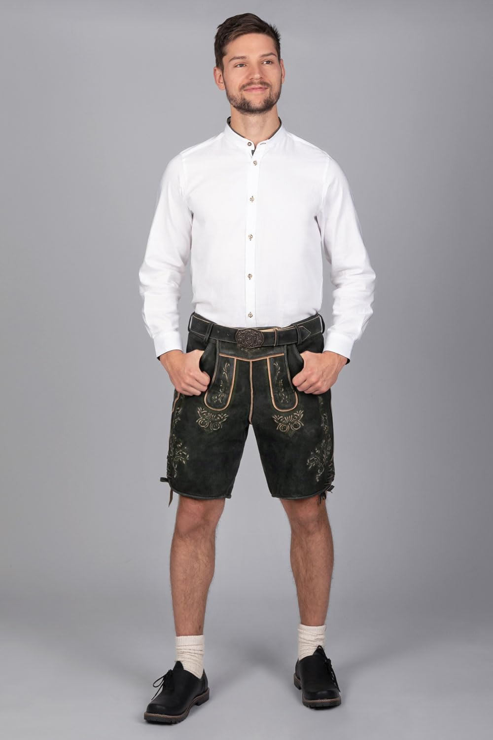 Edelnice Trachtenmode Kurze Wildbock Lederhose Friedl dunkel mit gruener Stickerei