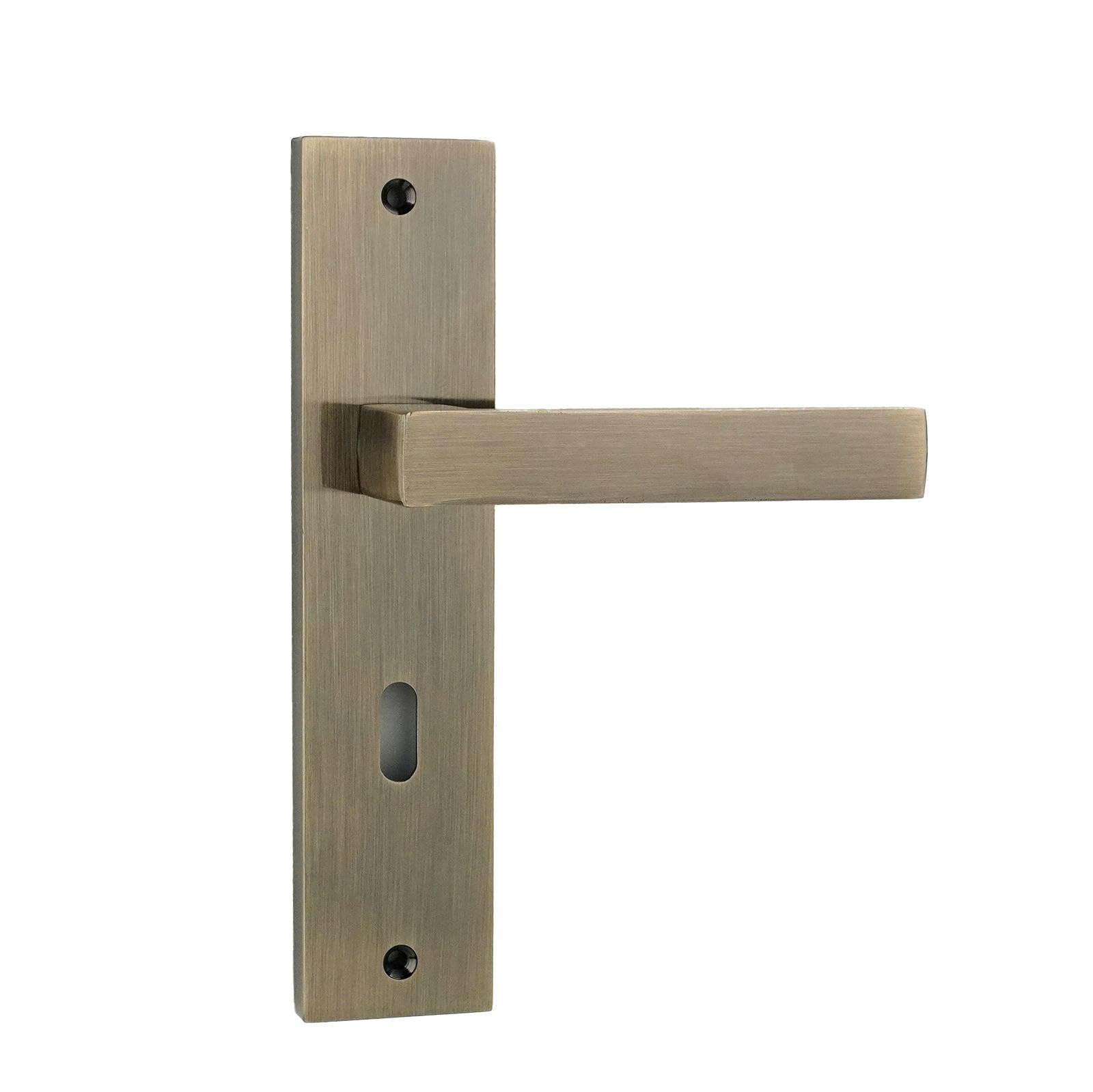 Decoranddecor Lumina Antique Brass Lever Handle Set, Internal Aluminium Door Fittings with Keyhole Backplate - Image 4