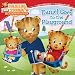 Daniel Goes to the Playground (Daniel Tiger's Neighborhood)