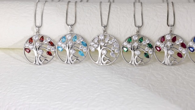 Collana con Iniziale, Fiore di Nascita e Pietra Portafortuna in Argento Sterling