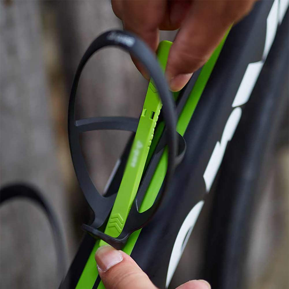 Uchwyt na butelkę na rower, uchwyt na butelkę na wodę, uchwyt na butelkę roweru, uchwyt na butelkę rowerową, wielofunkcyjny nylon z włókna węglowego, mieszany materiał, super lekki, odpowiedni do rowerów górskich, szosowych, B