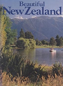 Hardcover BEAUTIFUL NEW ZEALAND. Book