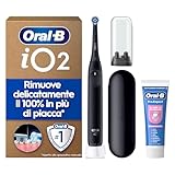 Oral-B iO 2 Spazzolino Elettrico Ricaricabile, 1 Testina di Ricambio, Nero - 1 Testine di Ricambio per Spazzolino Elettrico, Custodia da Viaggio + 1 Dentifricio Oral B Pro-Expert, Pulizia Denti