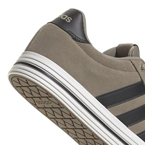 Image of adidas Men's Daily 4.0 Shoe