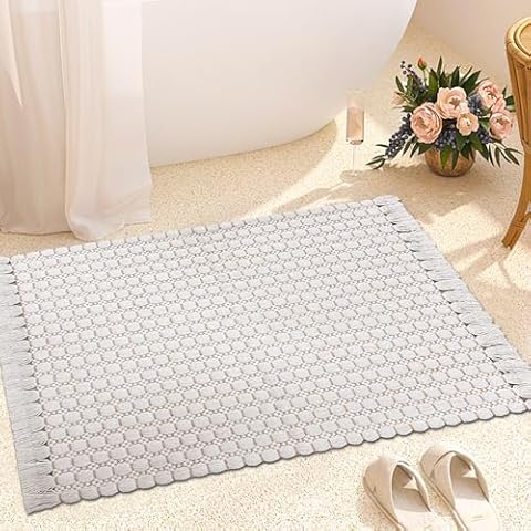 ZALL Beige Braided Bath Mat with Tassels Cover