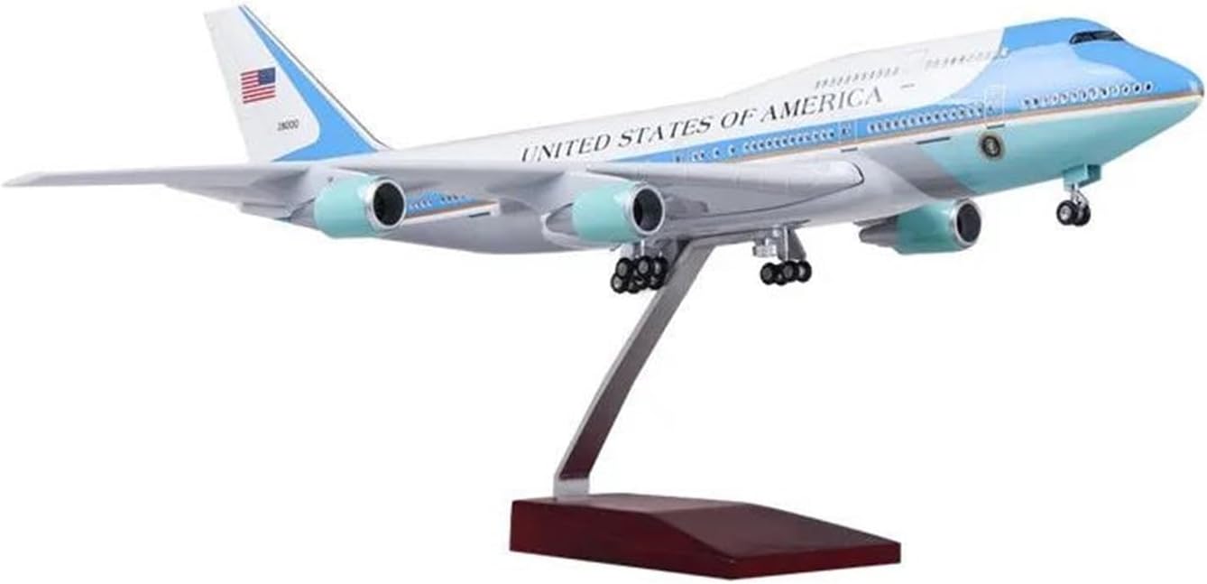 1:150 for Airplane Model B747 Collector's Showcase Gift Enthusiasts Hobby Playgame Kit(with Light)