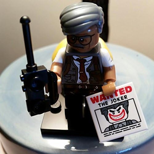 BATMAN DC Comics Lego Movie 008 Commissioner Gordon Mini Blind Bag Figure_71017