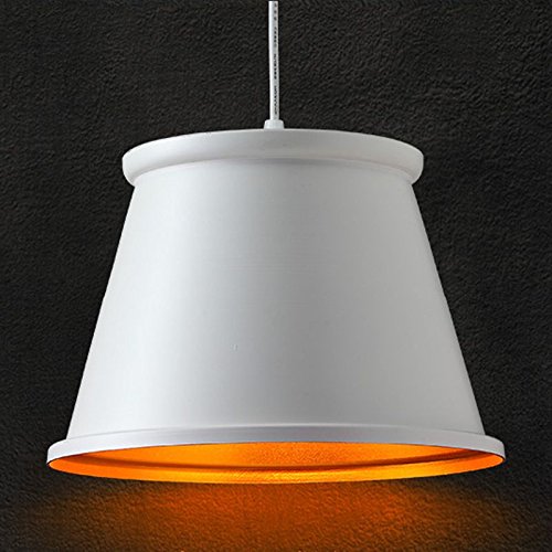 Lustre en barre nordique blanc pour illuminer vos dîners en salle à manger