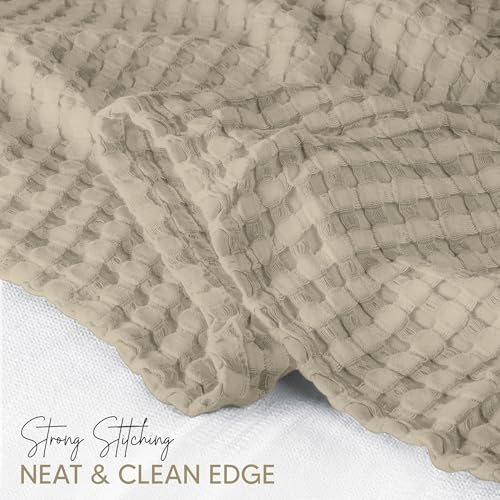 Image of Utopia Bedding 100% Cotton Waffle Weave Blanket Full Size for Bed - Lightweight, Breathable Summer Blankets Soft and Cozy, Gifts for Women Home Room Decor (Khaki, 90x84 Inch)