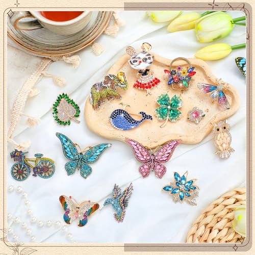 Image of Sasylvia 16 Pcs Women Brooch Set Rhinestone Vintage Animal Insect Plant Pins Brooches Bulk for Christmas Women Girls Gifts