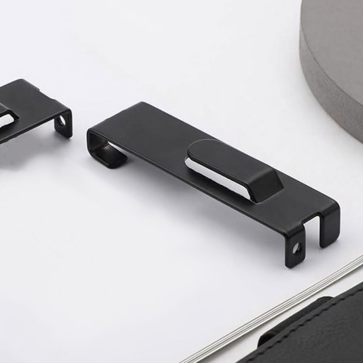 15pcs Black Iron Grid Wall Hooks for Display and Organizing, Prevents Items from Slipping, Suitable for Store and Home Use, Simple and Smooth Design Utility Hanging Hooks