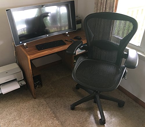 Herman Miller Aeron Chair Highly Adjustable - Graphite Frame - Po...