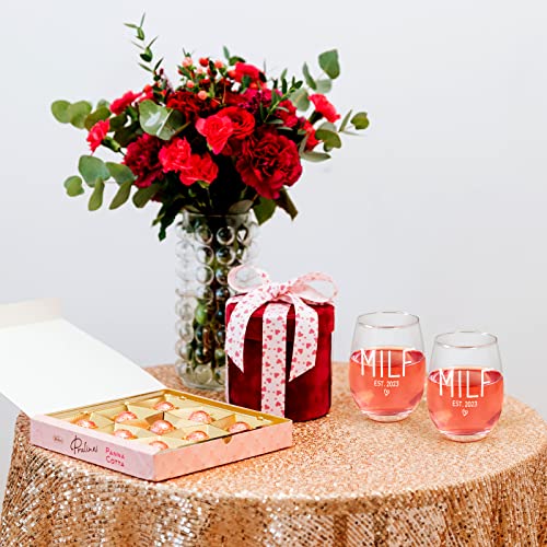 Dazlute Mothers Day Gifts, Milf Est 2023 Stemless Wine Glass For New Mom First Time Mom Pregnant Mom Mom To Be Women Wife Friends, New Mom Gifts For Mothers Day Baby Shower Christmas Birthday, 17Oz #TOP2