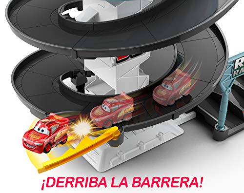 Dinsey Cars Pista de coches de juguete Espiral de carreras con coche Rayo Mcqueen (Mattel FYN86)