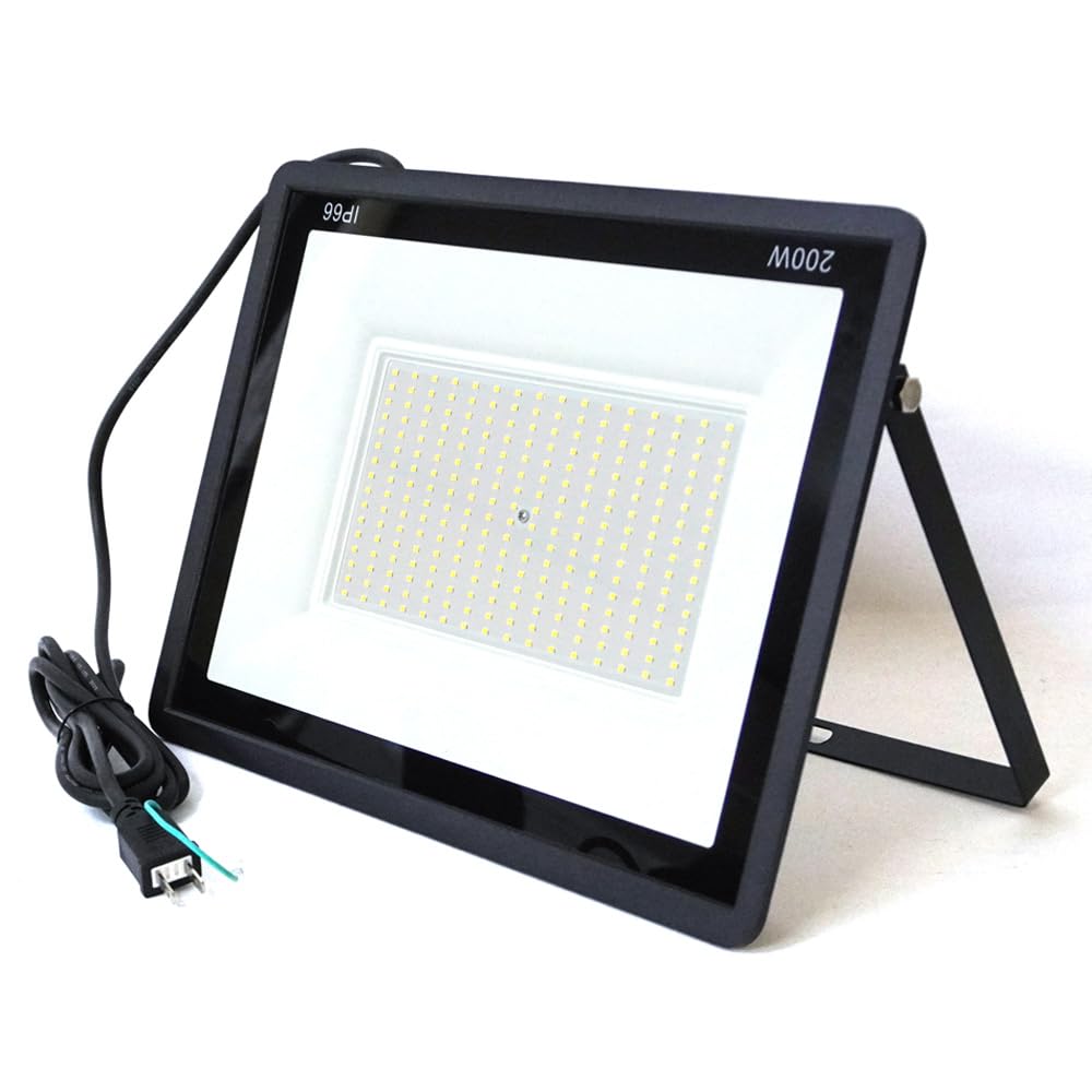 Amazon.co.jp: LED 投光器 200W 2000W相当 24000LM 昼光色 投光器 led