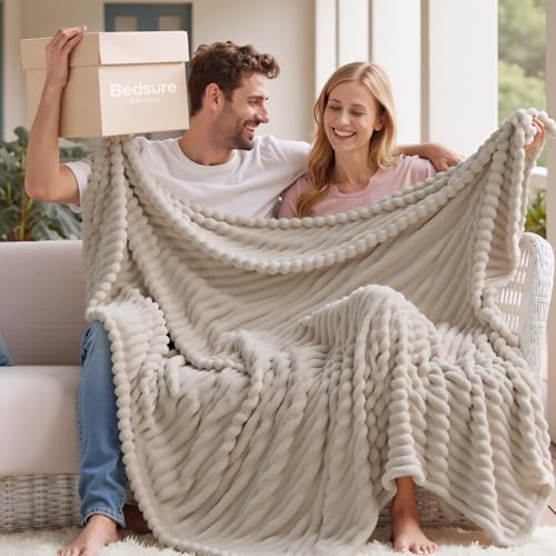 Miniatura 7 de Bedsure Manta Suave Y Esponjosa, Manta De Forro Polar, Manta De Cordón Gruesa, Suave Y Cálida, Acogedora Para Cama Y Sofá, Beige, 150 X 200 Cm