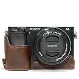 MegaGear - Ever Ready Skórzane Etui i Pasek z Dostępem do Baterii do Aparatu Sony Alpha A6300/A6000 - Ciemny brąz, Nowoczesny