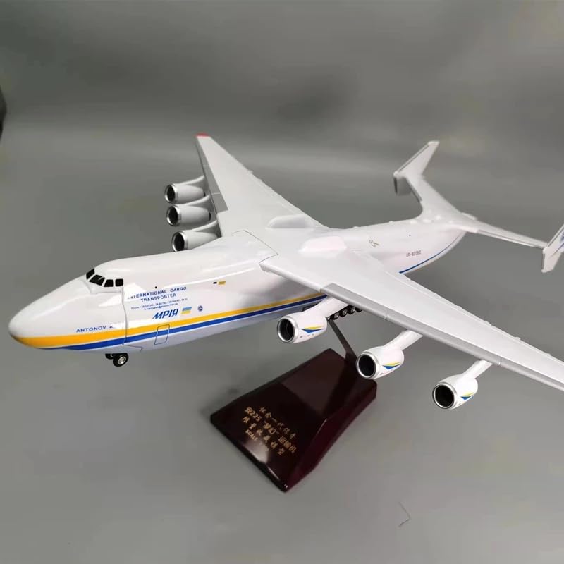 Antonov 225 モデル 1/200 スケール Official license model of ANTONOV® An-225 Mriya. Scale 1/200