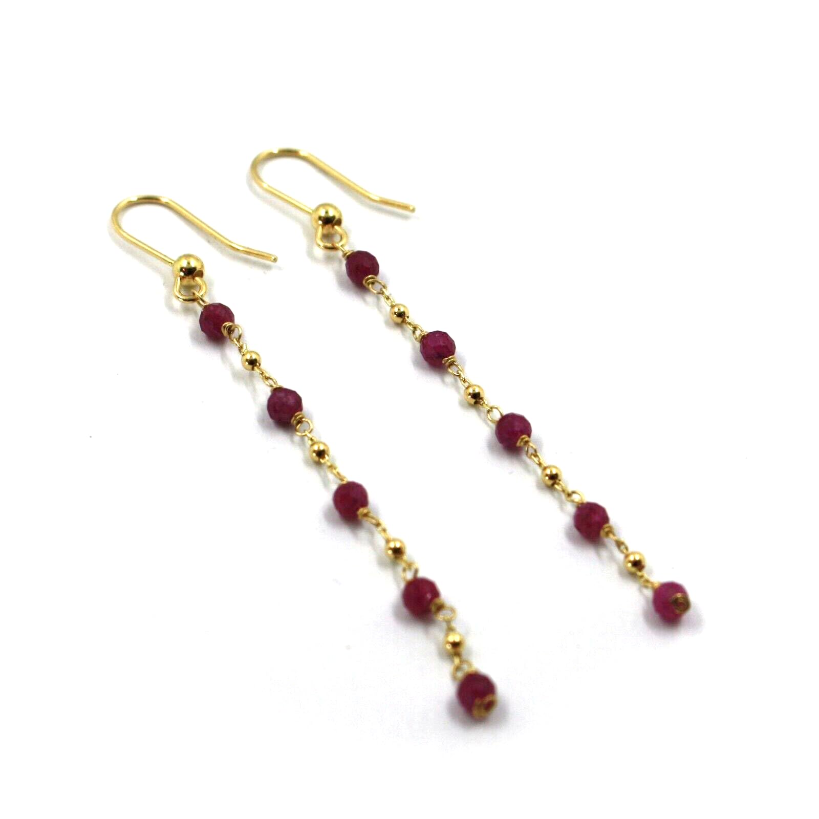 ORECCHINI IN ORO GIALLO 750, 18K, PENDENTI, CON RUBINO SFACETTATO ROSSO E SFERE ALTERNATE, LUNGHEZZA 6.5 CM.