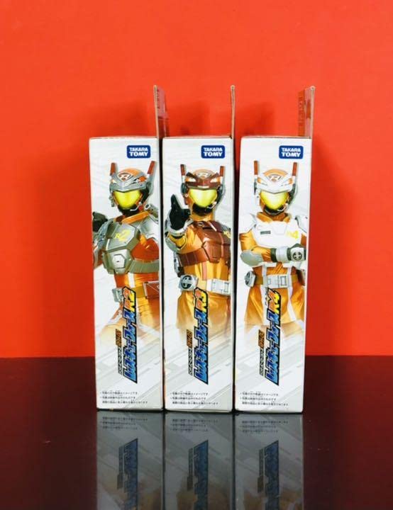 Takara Tomy - 新品未開封２個セット　レスキューフォースR2 R4 トミカヒーロー Amazon.co.jp: 2個セット レスキューフォースR2 R4 トミカ