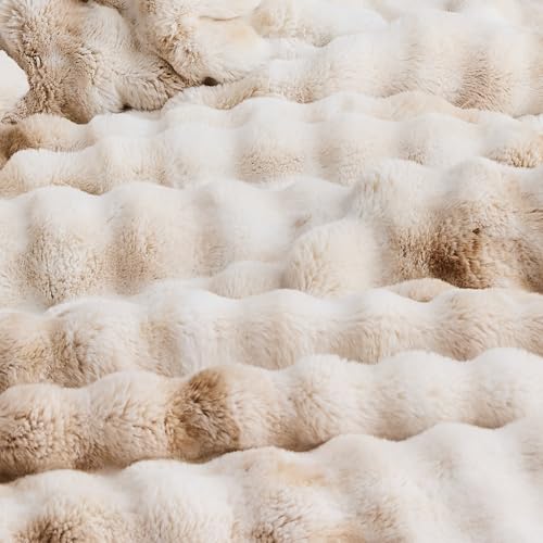 Image of Wonderful - 3 Pieces Faux Rabbit Fur Comforter Set Queen Size, Beige Tie Dye Plush Bedding Set, 3D Sculpted Bubble Warm Fluffy Comforter for Winter