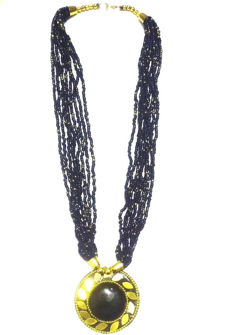 Dalthamman black colour pendal necklace/party jewellery
