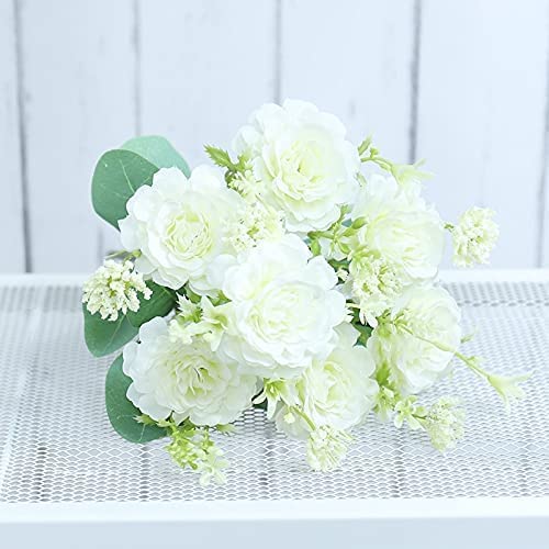 白牡丹の花飾りのリビング