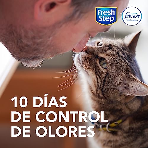 Image of Fresh Step Extreme Clumping Litter with Febreze Freshness, Mountain Spring Scent Clumping Cat Litter with Guaranteed Odor Control, 14 lb. Box (Pack of 3)