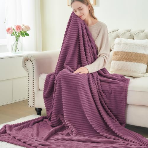 Image of BEDELITE 3D Ribbed Jacquard Plum Fleece Throw Blanket for Couch, 50x60 Inch