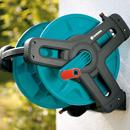 Gardena Classic Wand-Schlauchtrommel 50 Set: Mobile Schlauchtrommel, platzsparend an der Wand montierbar und jederzeit abnehmbar, mit 20 m... – Bild 2