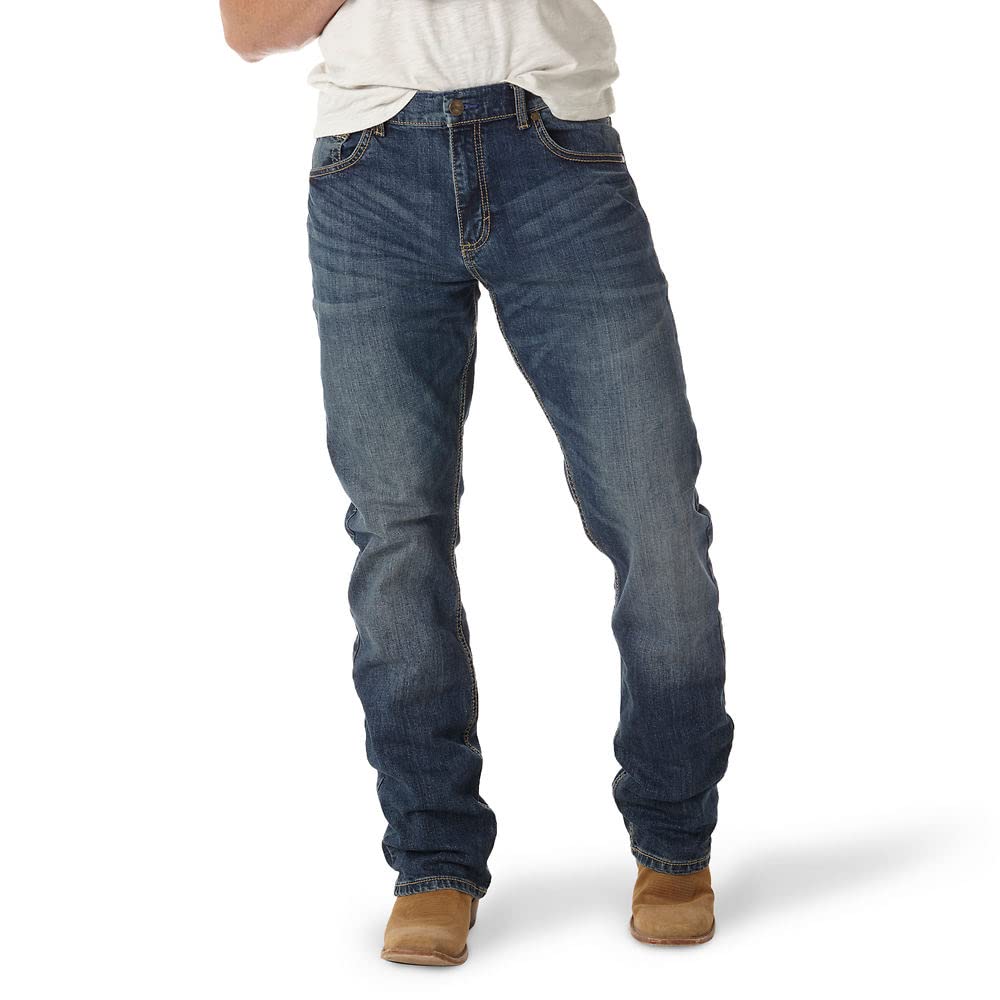 WranglerMen's Retro Slim Fit Boot Cut Jean