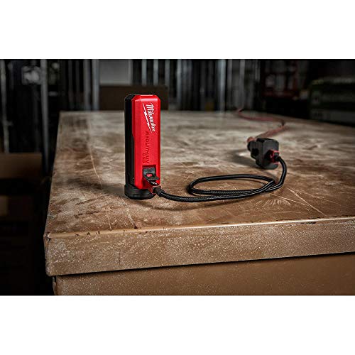 Milwaukee REDLITHIUM USB Battery and Charger Power Stick Kit
