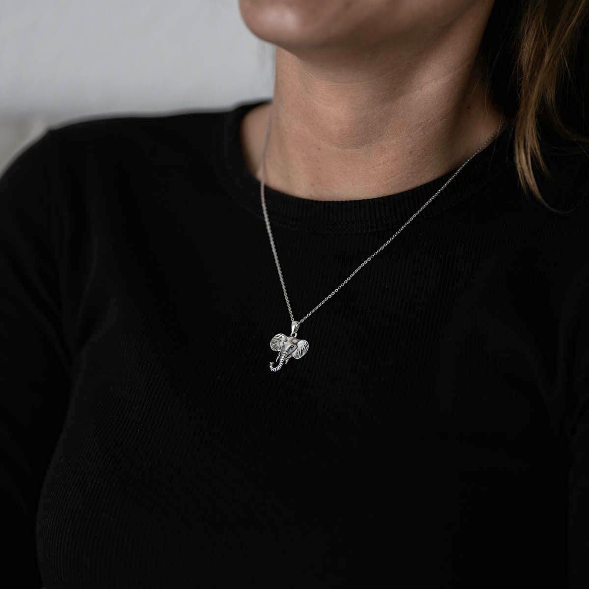 MATERIA by Matthias Wagner Kettenanhänger Elefant Kopf 925 Sterling Silber oxidiert KA-187