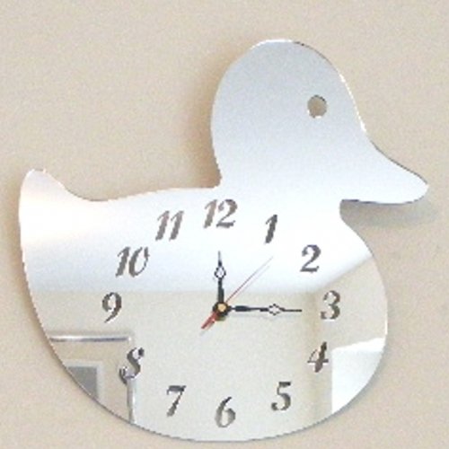 Super Cool Creations 35 x 30 cm Large Acrylic Duck Mirror Clock, Silver